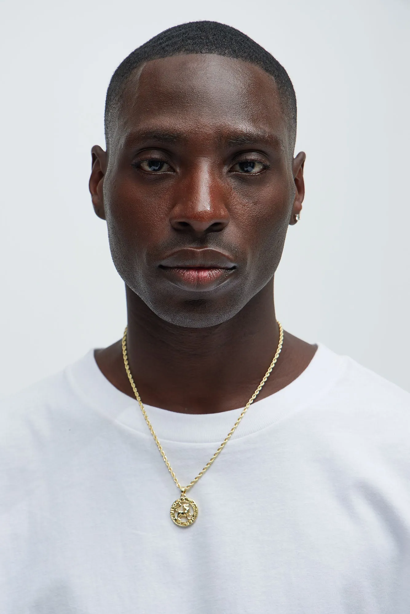 Leo Zodiac Pendant Necklace - Gold sold by Fashion Nova product image thumbnail 2