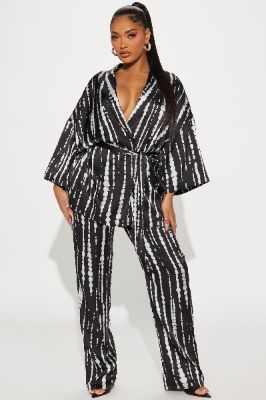 Jamie Satin Pant Set - Black/combo sold by Fashion Nova