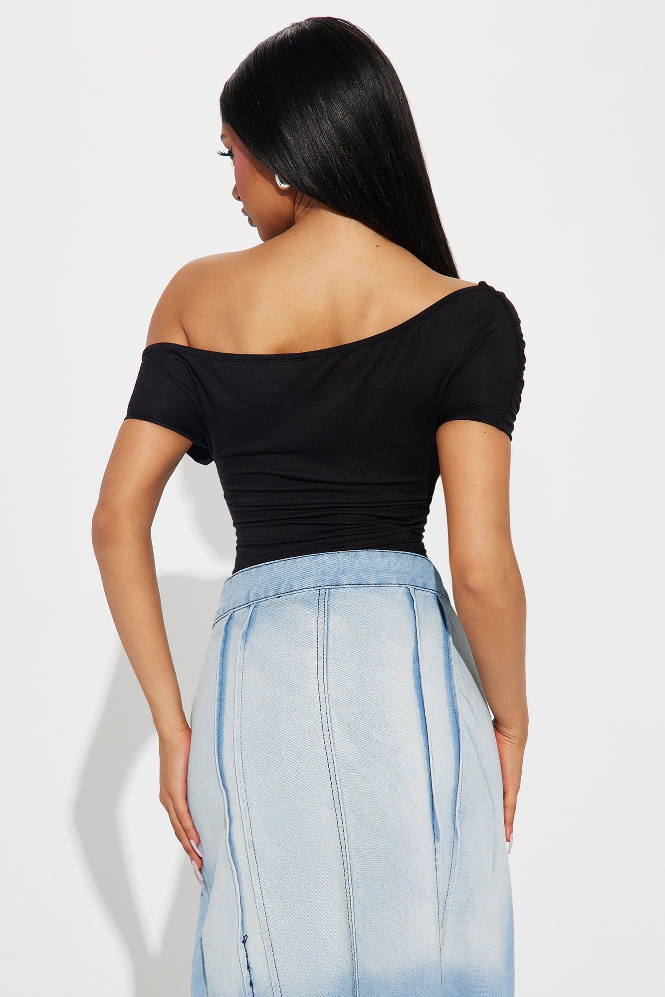 Oksana One Shoulder Bodysuit - Black sold by Fashion Nova product image thumbnail 4