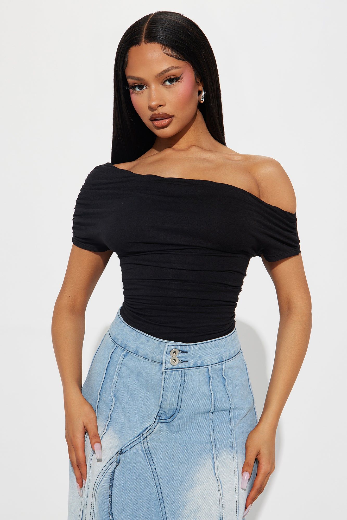 Oksana One Shoulder Bodysuit - Black sold by Fashion Nova product image thumbnail 3