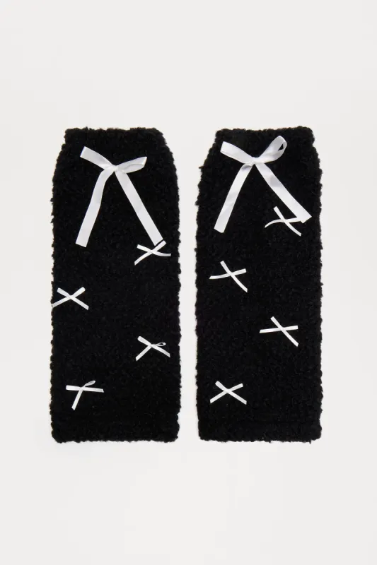 Hello Darling Leg Warmers - Black/White made by Fashion Nova