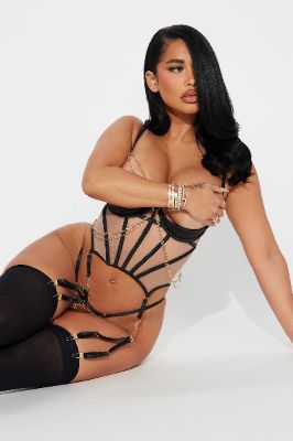 Cuffing Season Corset 2 Piece Set - Black/Gold sold by Fashion Nova