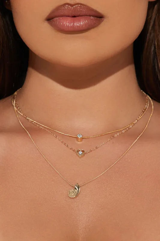 Crusing Down The Coast Layered Necklace - Gold sold by Fashion Nova