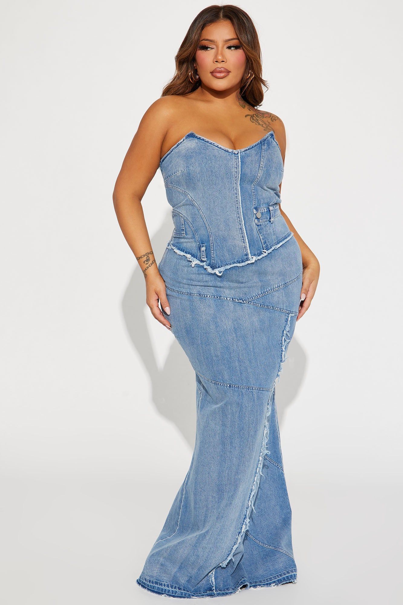 Delilah Denim Maxi Dress - Medium Blue Wash sold by Fashion Nova product image thumbnail 4
