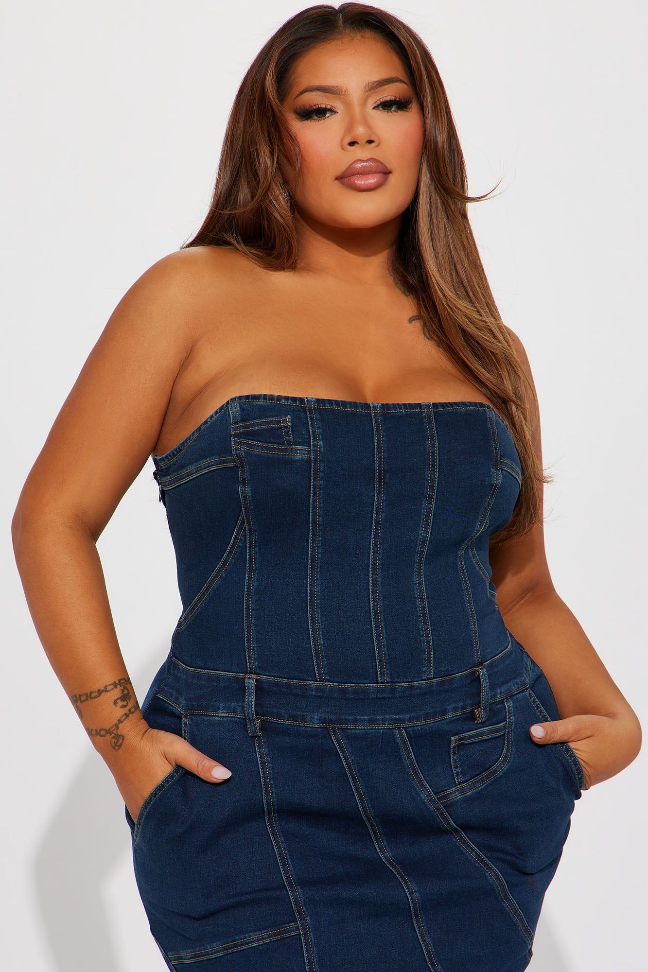 Danielle Denim Maxi Dress - Dark Wash sold by Fashion Nova product image thumbnail 5