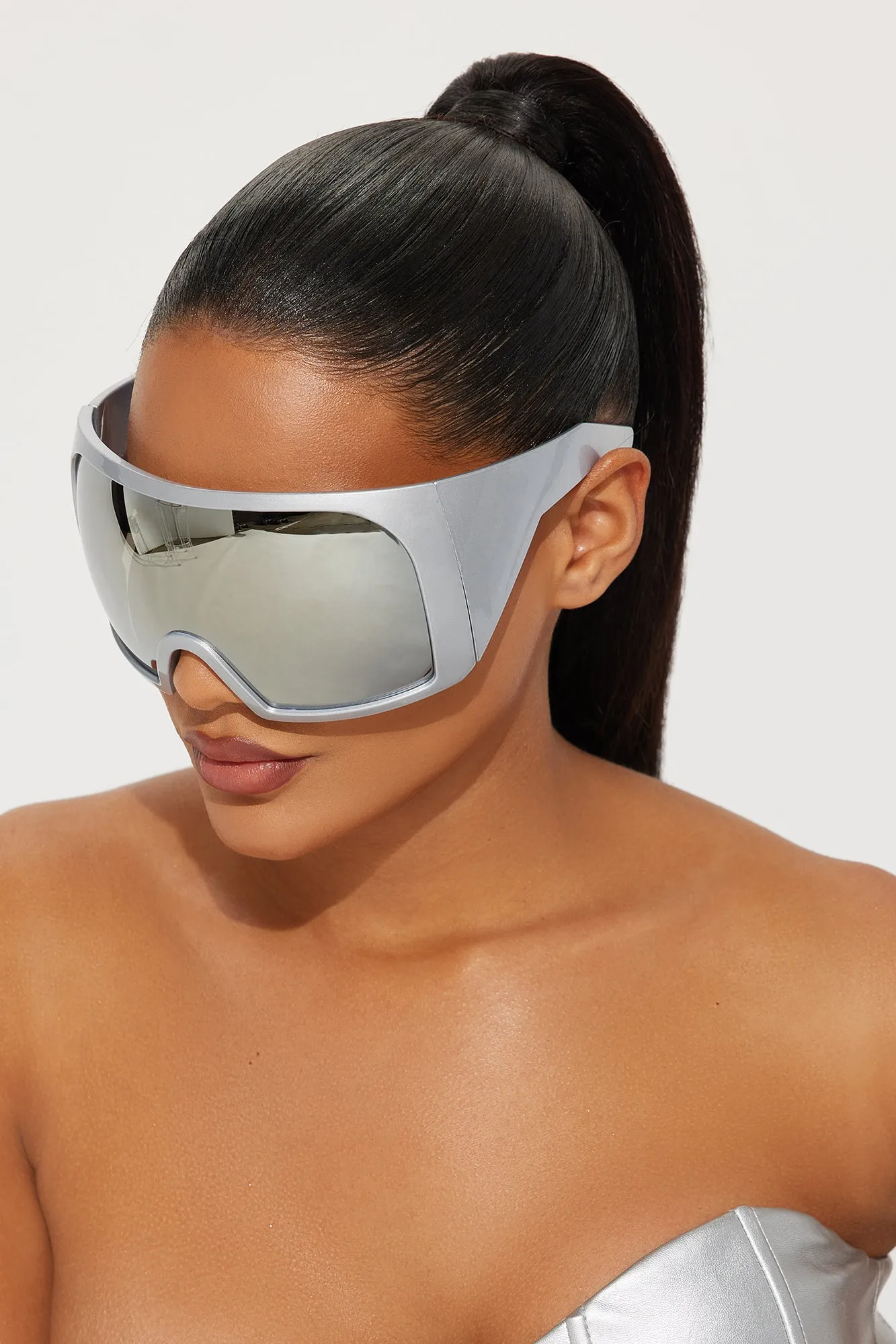 Club Space Sunglasses - Silver sold by Fashion Nova
