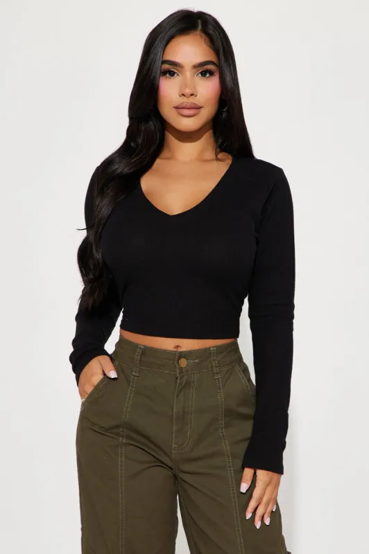 Chill Days Long Sleeve Crop Top - Black sold by Fashion Nova