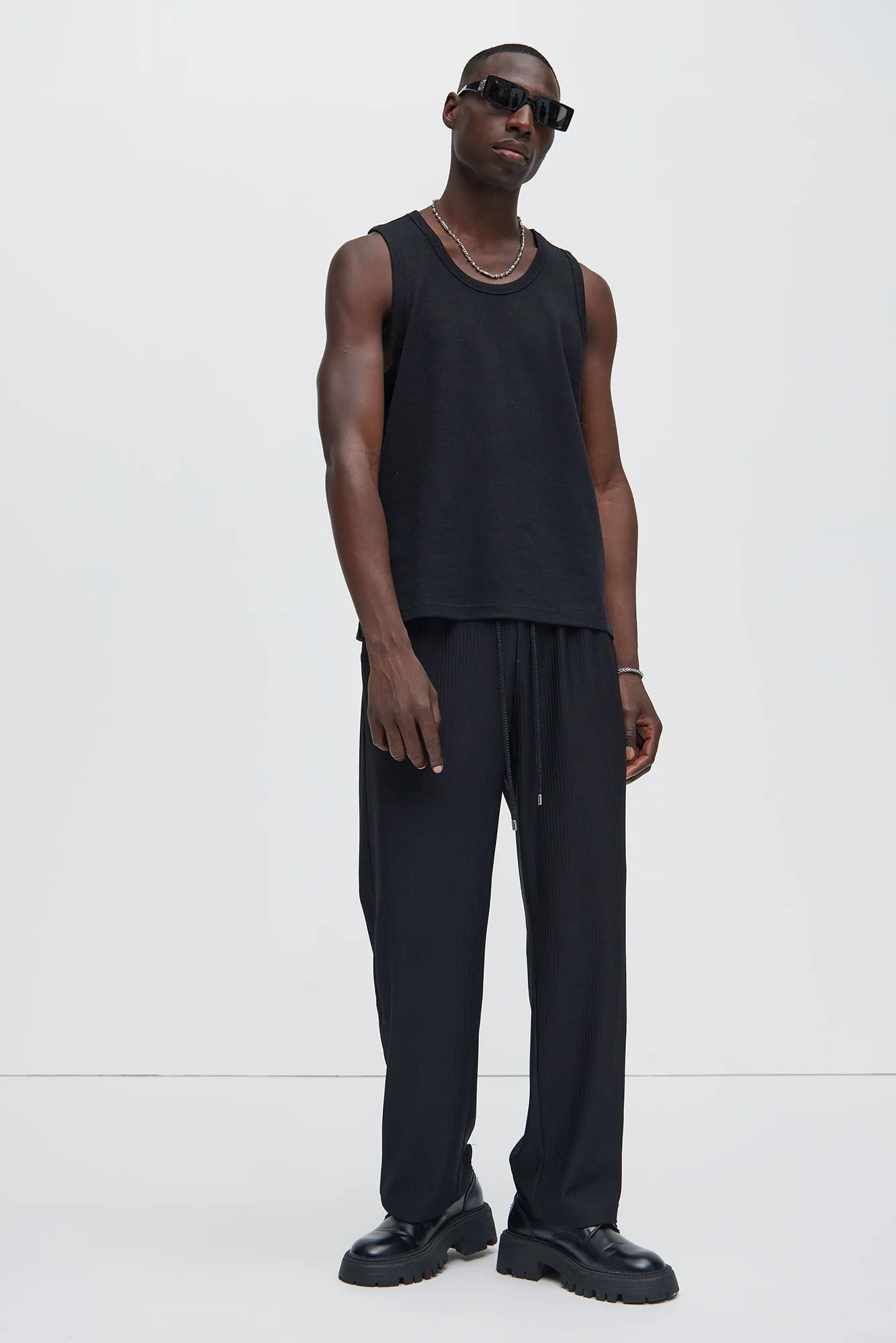 Duval Textured Relaxed Tank - Black sold by Fashion Nova product image thumbnail 4