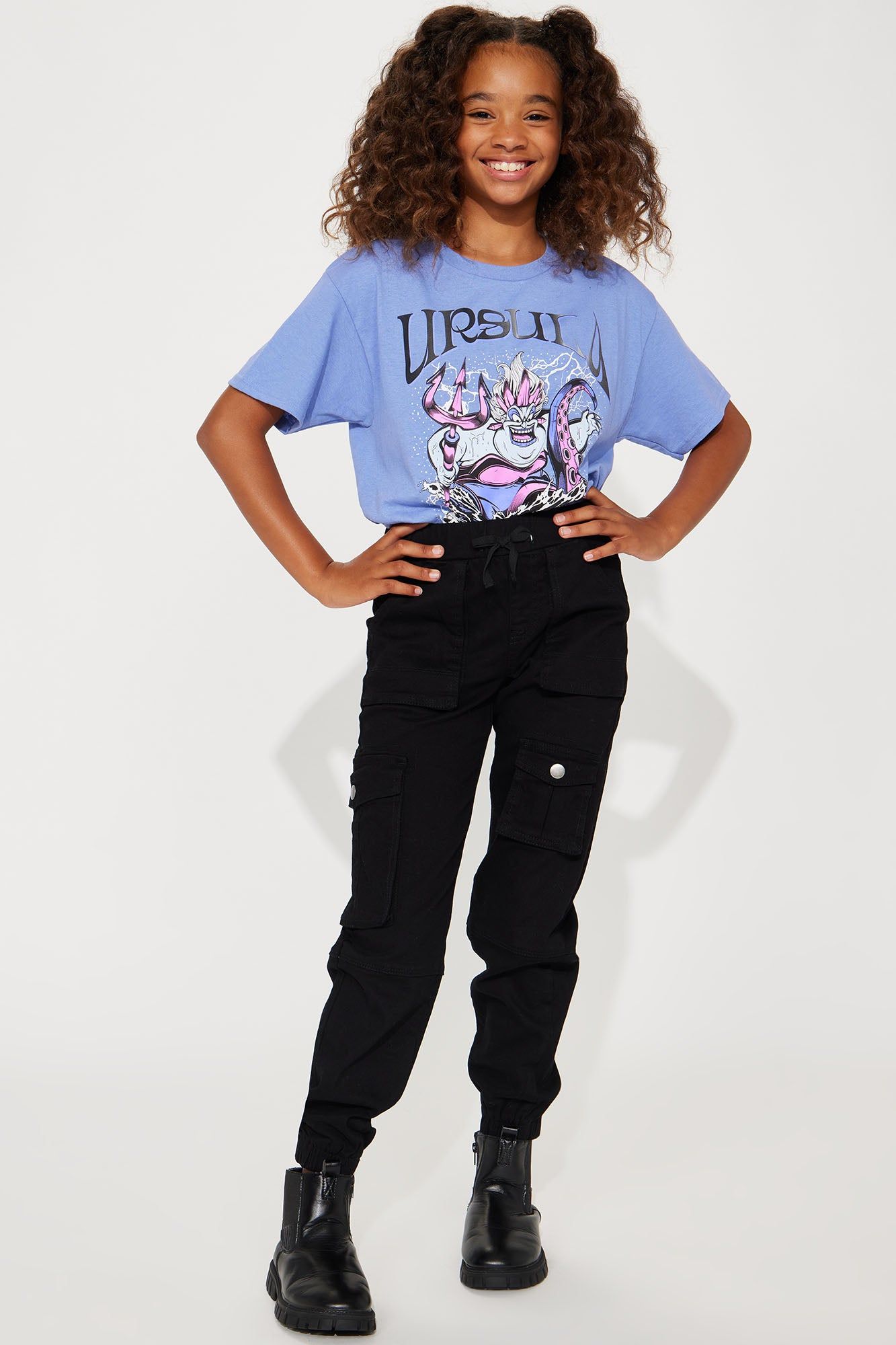 Mini Twill Ruched Ankle Cargo Pants - Black sold by Fashion Nova