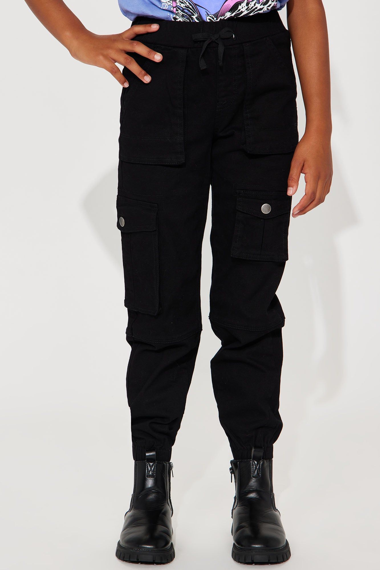 Mini Twill Ruched Ankle Cargo Pants - Black sold by Fashion Nova product image thumbnail 2