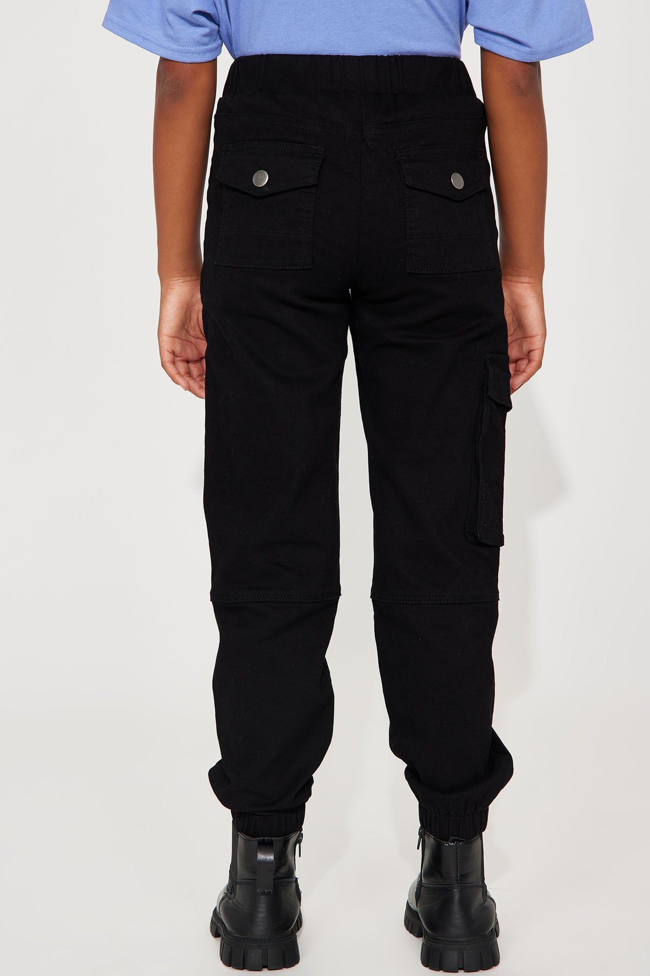 Mini Twill Ruched Ankle Cargo Pants - Black sold by Fashion Nova product image thumbnail 4