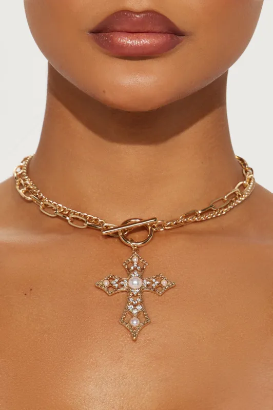 Pearl Of Heaven Choker - Gold sold by Fashion Nova