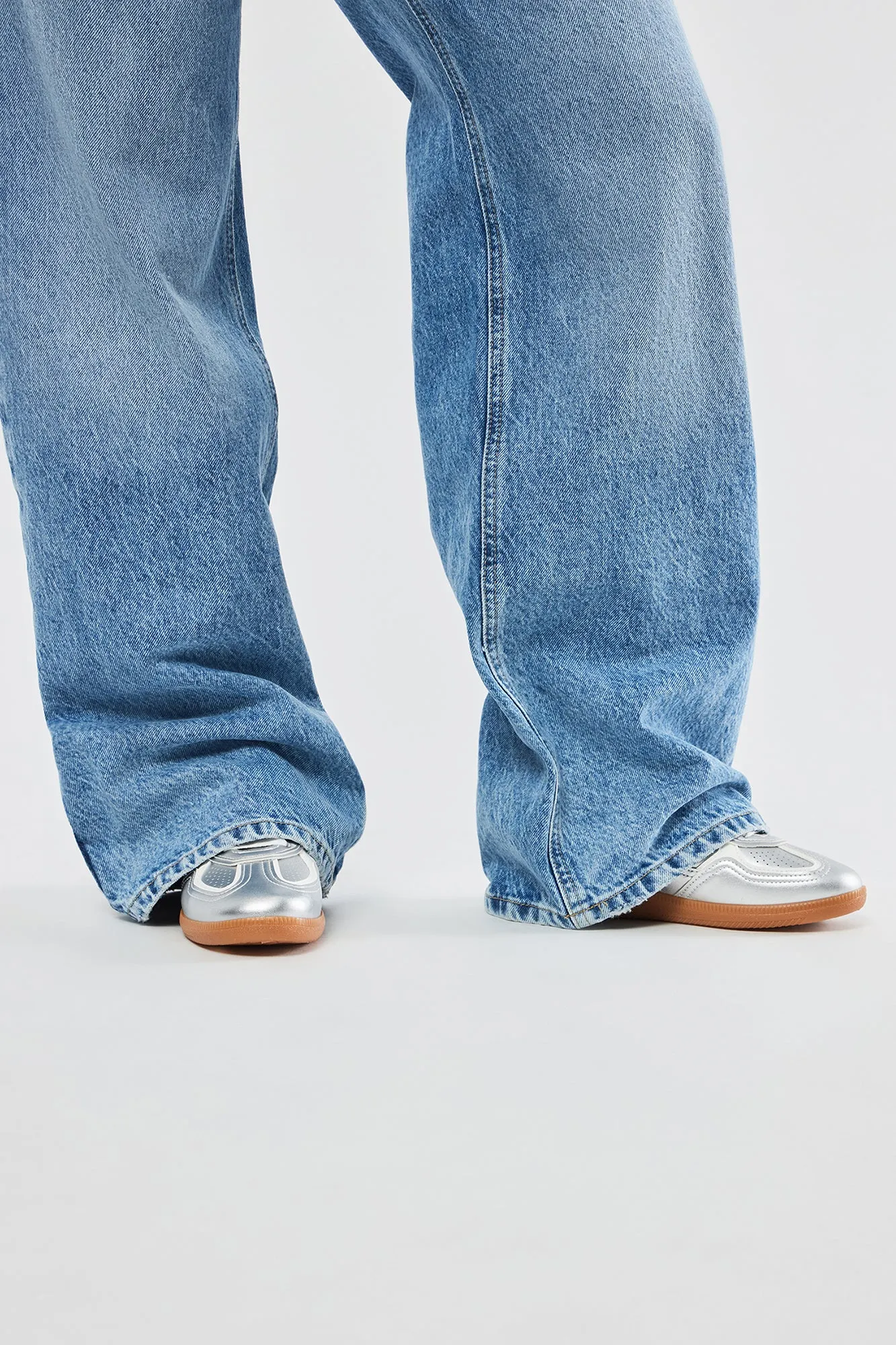 Set The Trend Sneakers - Silver sold by Fashion Nova product image thumbnail 4