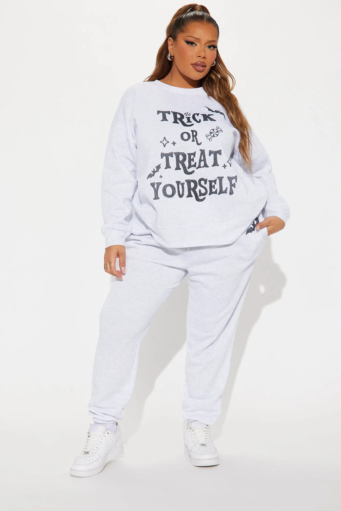 Spooky SZN Fleece Pant Set - Heather Grey sold by Fashion Nova product image thumbnail 5