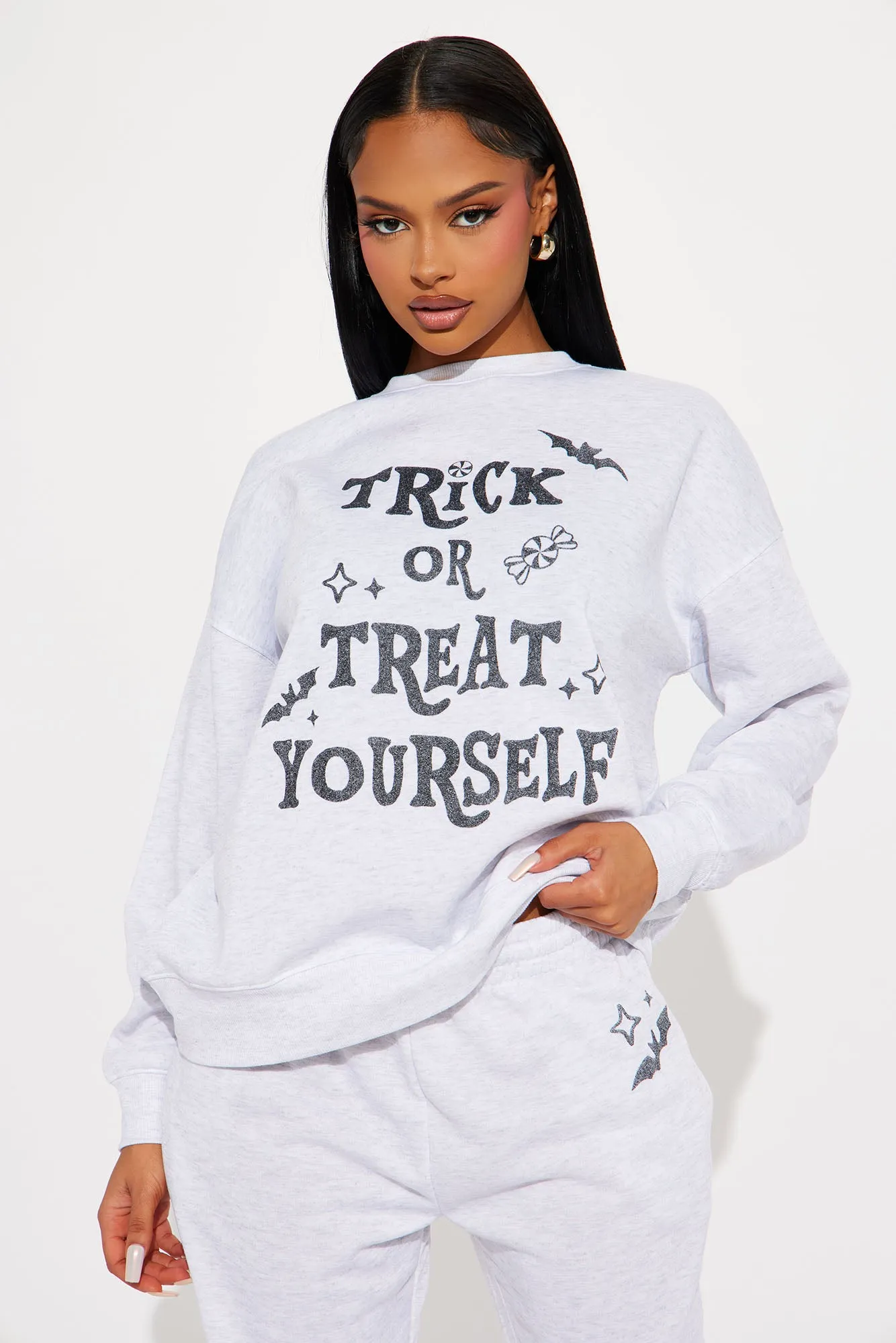 Spooky SZN Fleece Pant Set - Heather Grey sold by Fashion Nova product image thumbnail 2