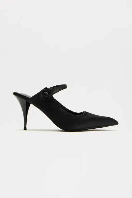Lucky Day Satin Pumps - Black sold by Fashion Nova