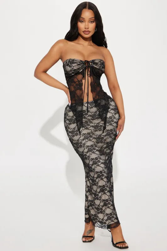 What Attitude Lace Skirt Set - Black sold by Fashion Nova