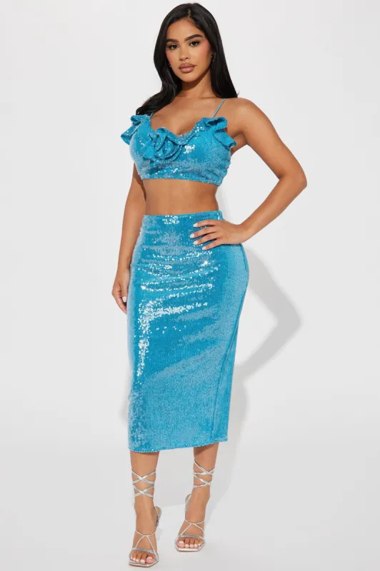 Got A Crush Velvet Sequin Skirt Set - Aqua sold by Fashion Nova