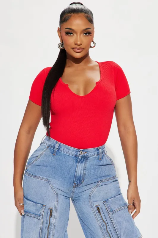 Sara Seamless Short Sleeve Top - Red sold by Fashion Nova