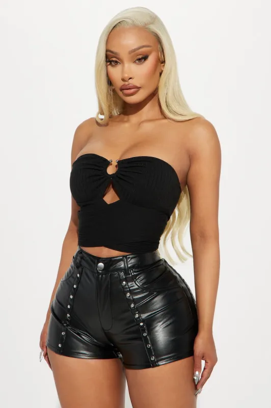 Julianne Tube Top - Black sold by Fashion Nova