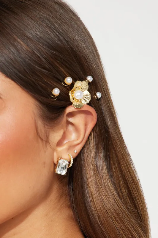 Pearly Please Hair Charm Set - Gold sold by Fashion Nova