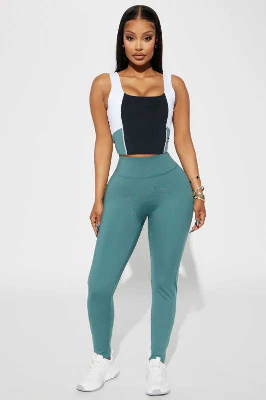 Claudia Elevate Active Legging - Teal sold by Fashion Nova