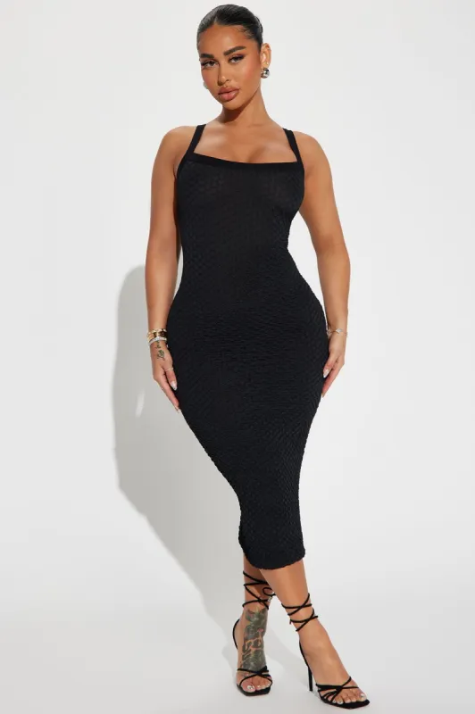 Sarah Textured Midi Dress - Black sold by Fashion Nova