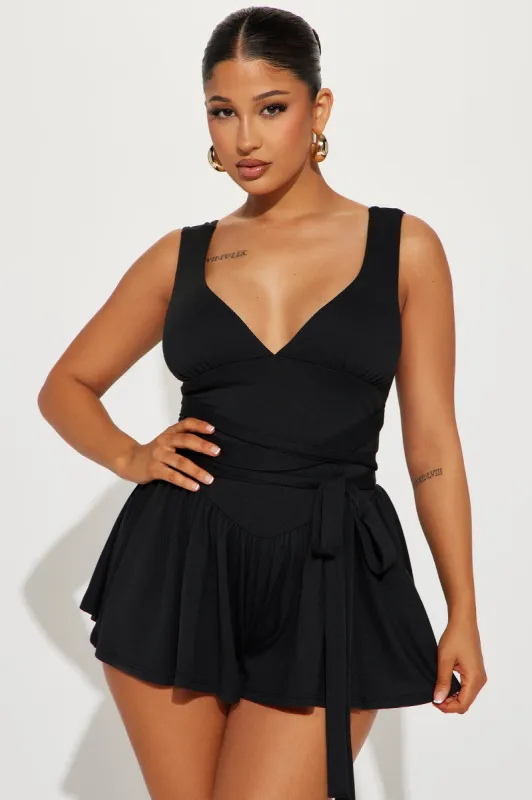 Winona Romper - Black sold by Fashion Nova