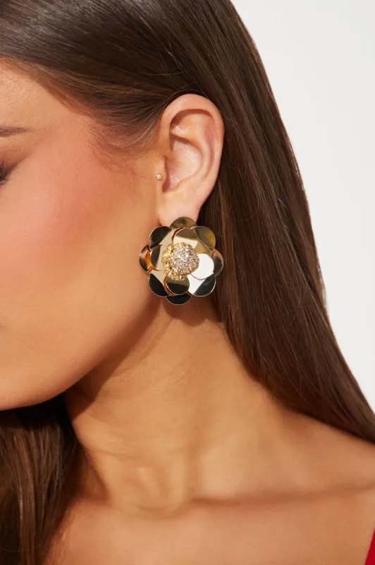 Floral Garden Earrings  - Gold sold by Fashion Nova