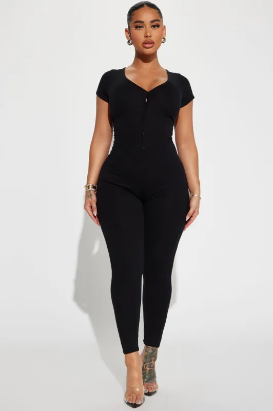 Londyn Jumpsuit - Black sold by Fashion Nova