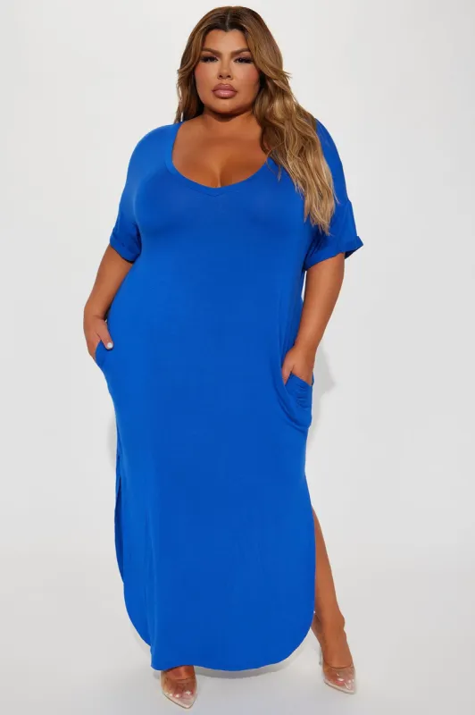 Clara Oversized Maxi Dress - Red | Parallel