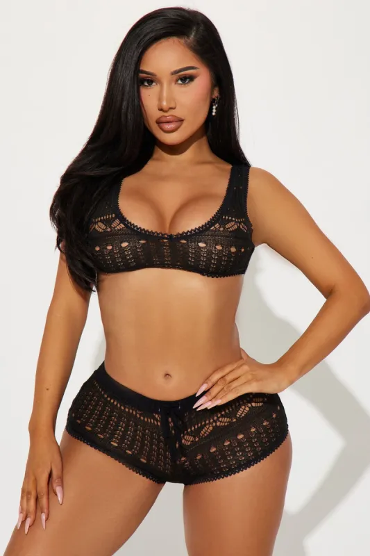 Act Chill 2 Piece Set - Black sold by Fashion Nova