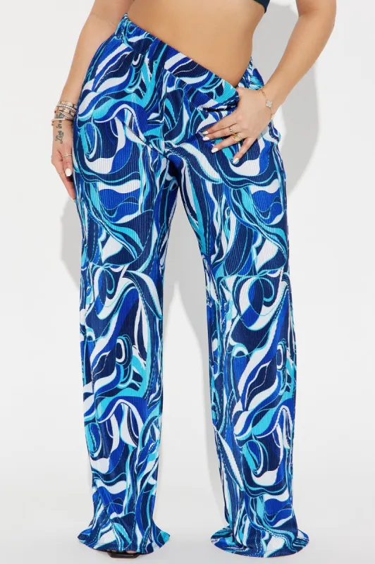 Tulum Waves Plisse Pant - Blue/combo sold by Fashion Nova