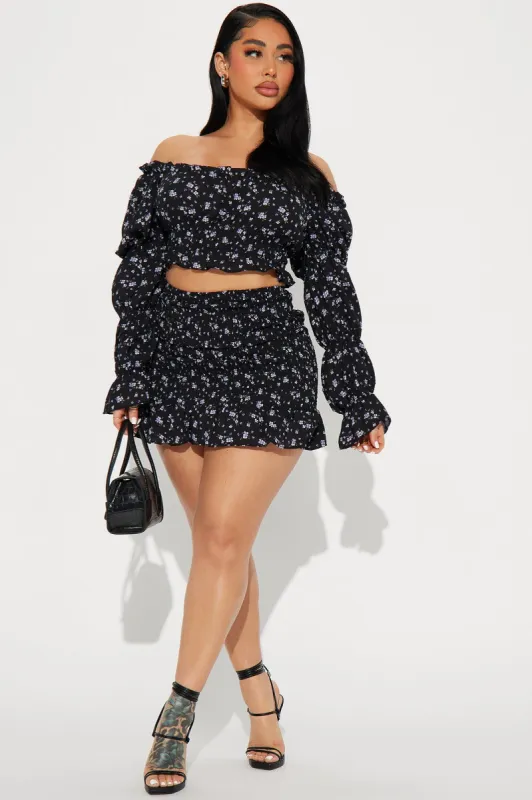 Kailee Skirt Set - Black sold by Fashion Nova