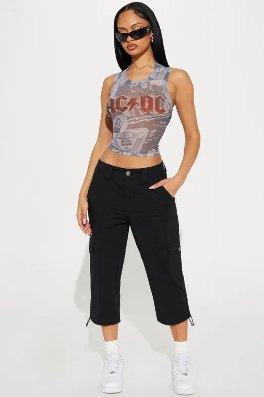 Trouble Free Cargo Capri - Black sold by Fashion Nova