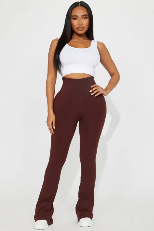 Break A Sweat Active Yoga Pant - Chocolate sold by Fashion Nova