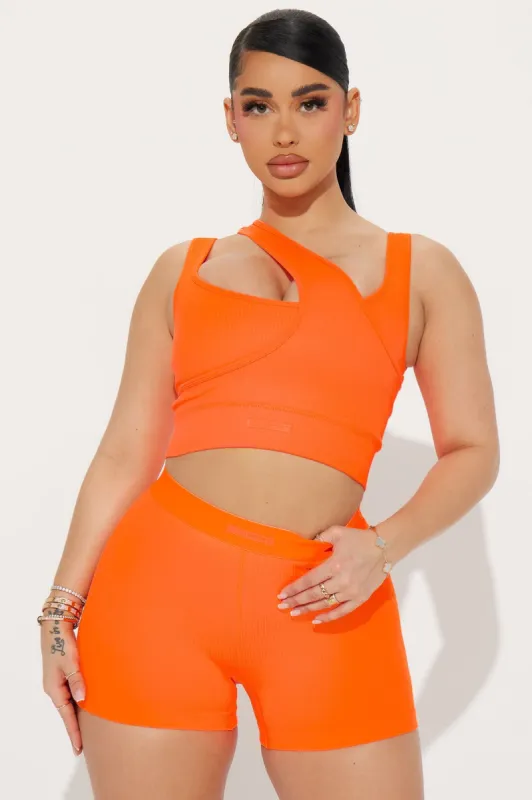 Uppercut Effortless Seamless Sports Bra - Neon Orange sold by Fashion Nova