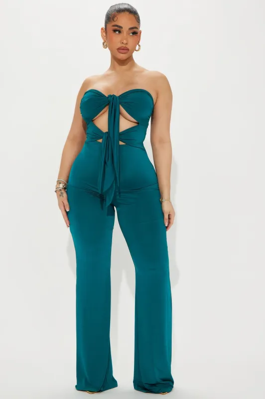 Bodyshot Elevate Sports Bra - Neon Pink sold by Fashion Nova