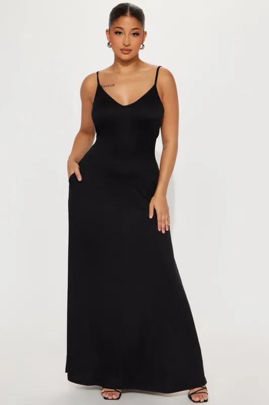 Beachy Gal Maxi Dress - Black sold by Fashion Nova