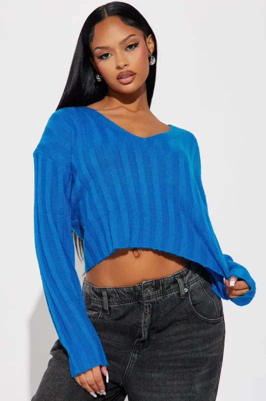 Trevally Sweater - Turquoise sold by Fashion Nova