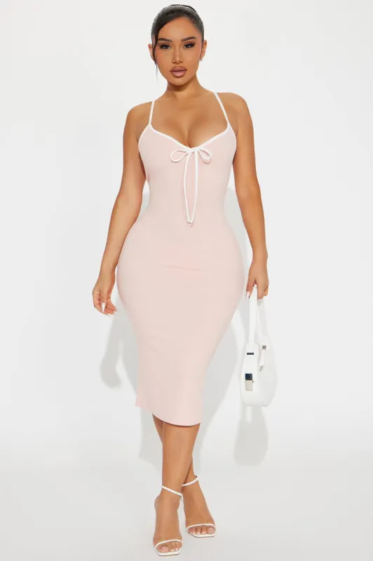 Harper Crepe Midi Dress - Peach sold by Fashion Nova