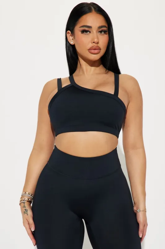 Above The Net Elevate Sports Bra - Black sold by Fashion Nova