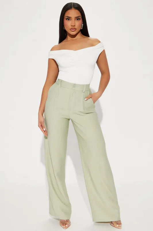Vivianne Textured Trouser - Sage sold by Fashion Nova