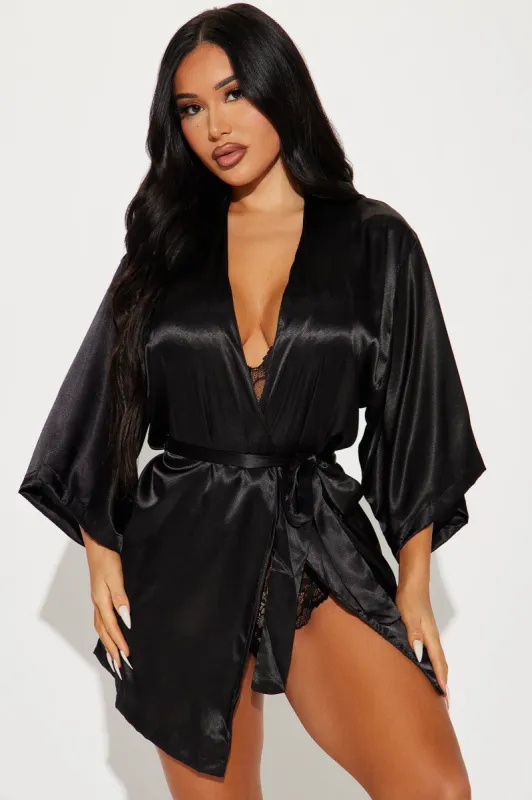 Amore Lace Satin Robe - Black sold by Fashion Nova