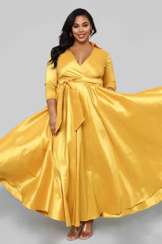 Late Night Maxi Dress - Gold made by Fashion Nova