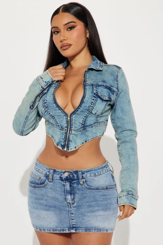 Sofia Stretch Denim Jacket - Acid Wash sold by Fashion Nova