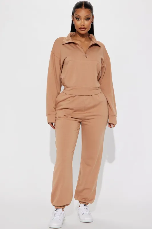 Chill Day Fleece Jogger Set - Mocha sold by Fashion Nova