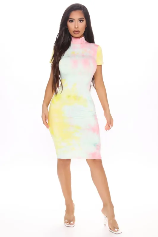 Palace Girl Tie Dye Midi Dress - Lilac sold by Fashion Nova