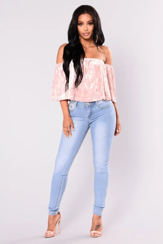 Maliboo Skinny Jeans - Light Blue Wash sold by Fashion Nova