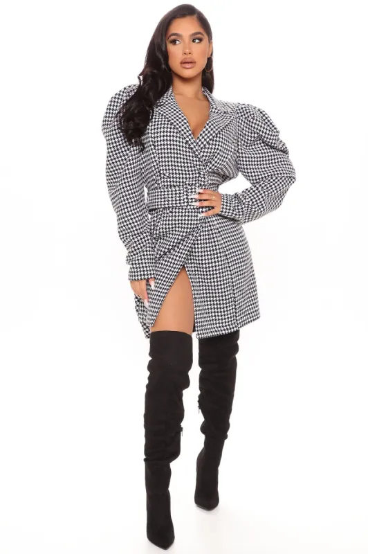 Alexa Blazer Mini Dress - Black/White sold by Fashion Nova